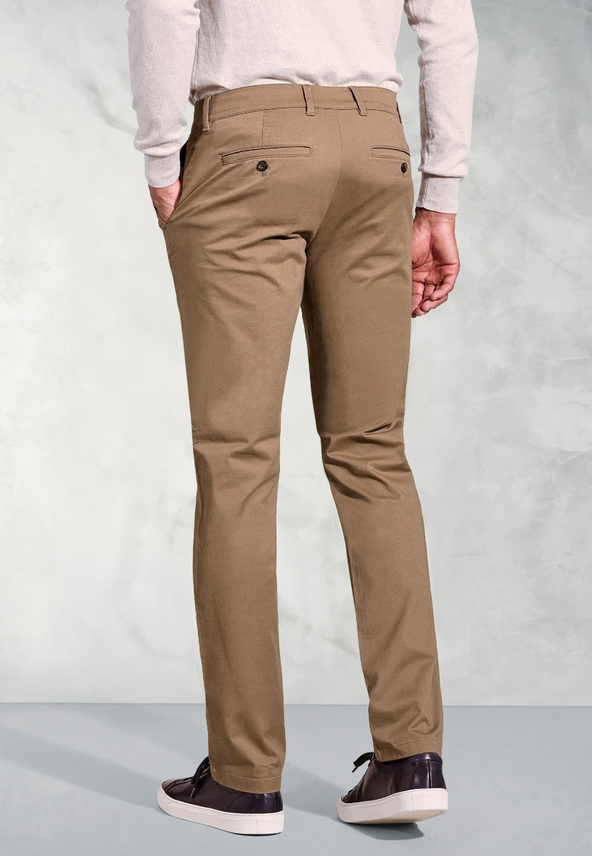 Tailored Fit Leo Tan Stretch Cotton Chinos - detail