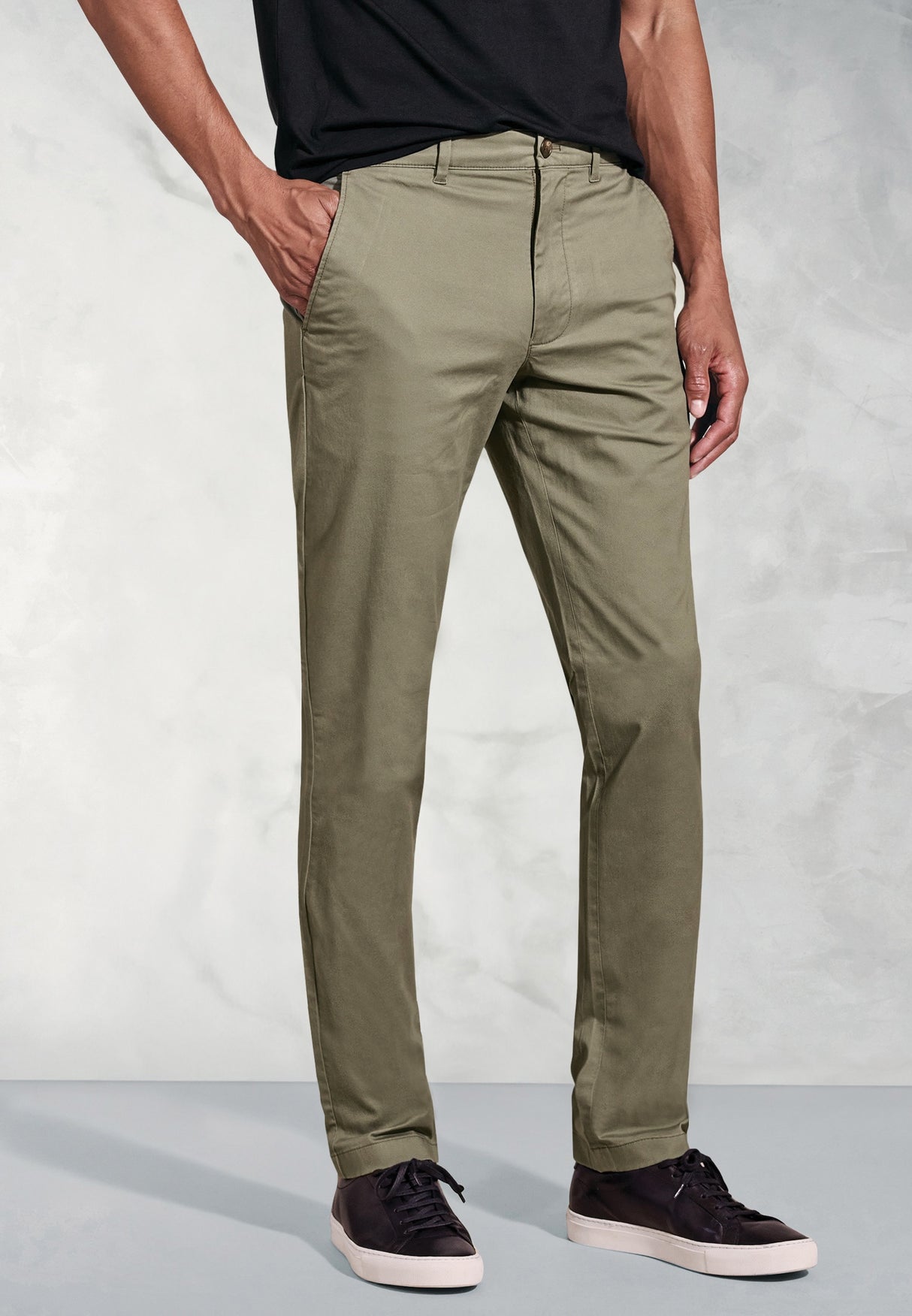 Tailored Fit Leo Olive Stretch Cotton Chinos - front